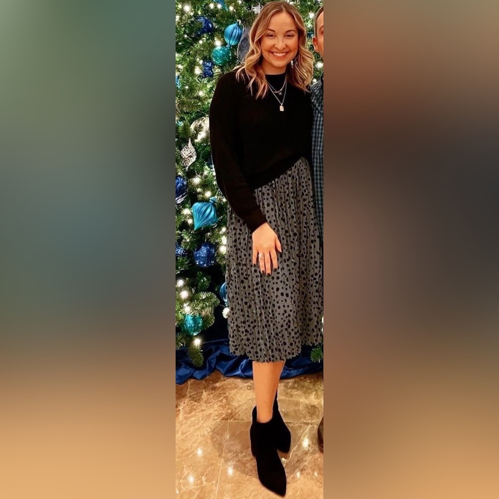 Green and Black Dots Midi Skirt - Size M